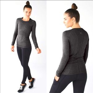 Lululemon Swiftly Tech Long Sleeve
Heathered Black
